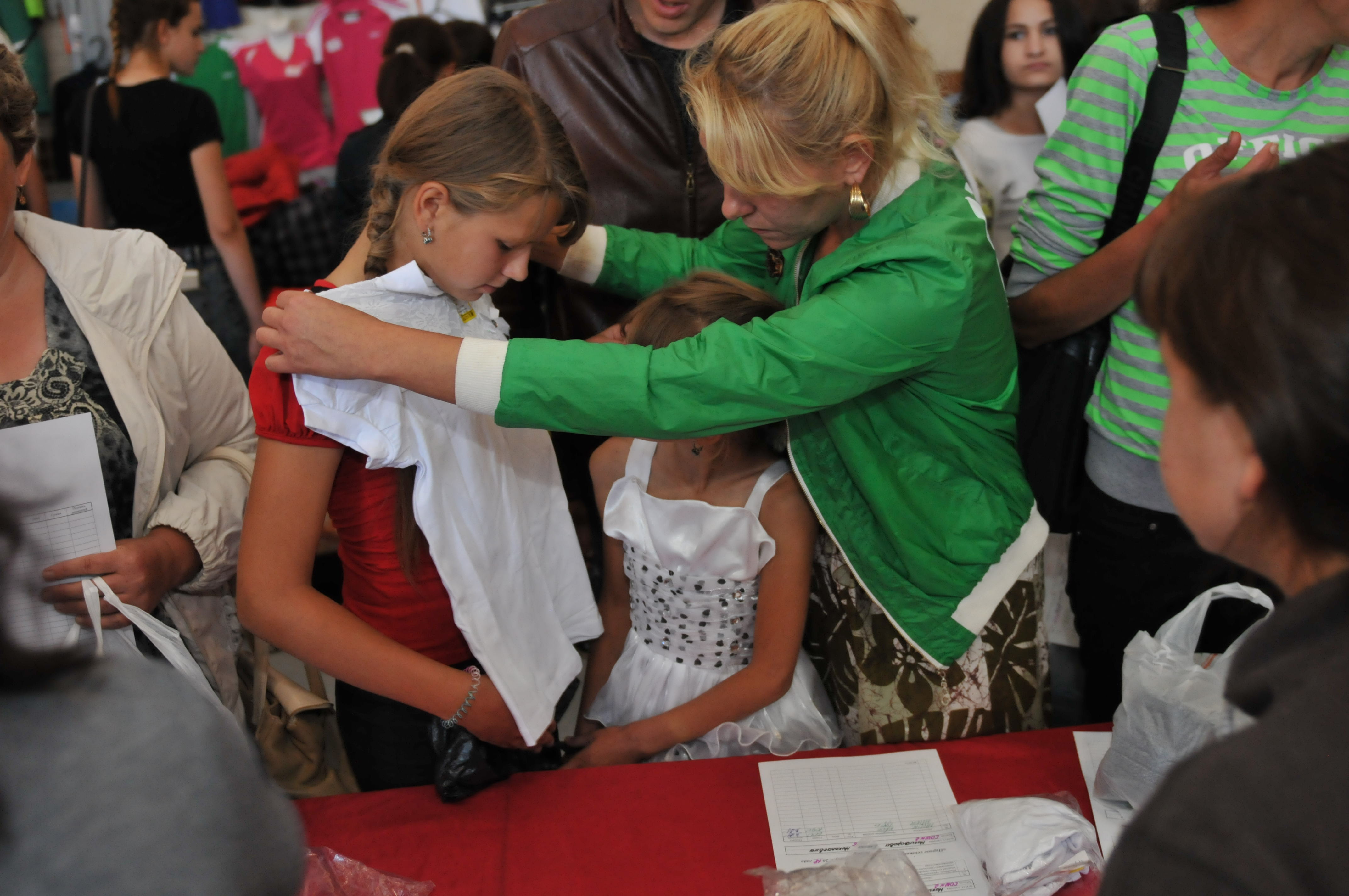 1180 семей за неделю стали участниками ежегодной областной акции «Первое сентября – каждому школьнику»