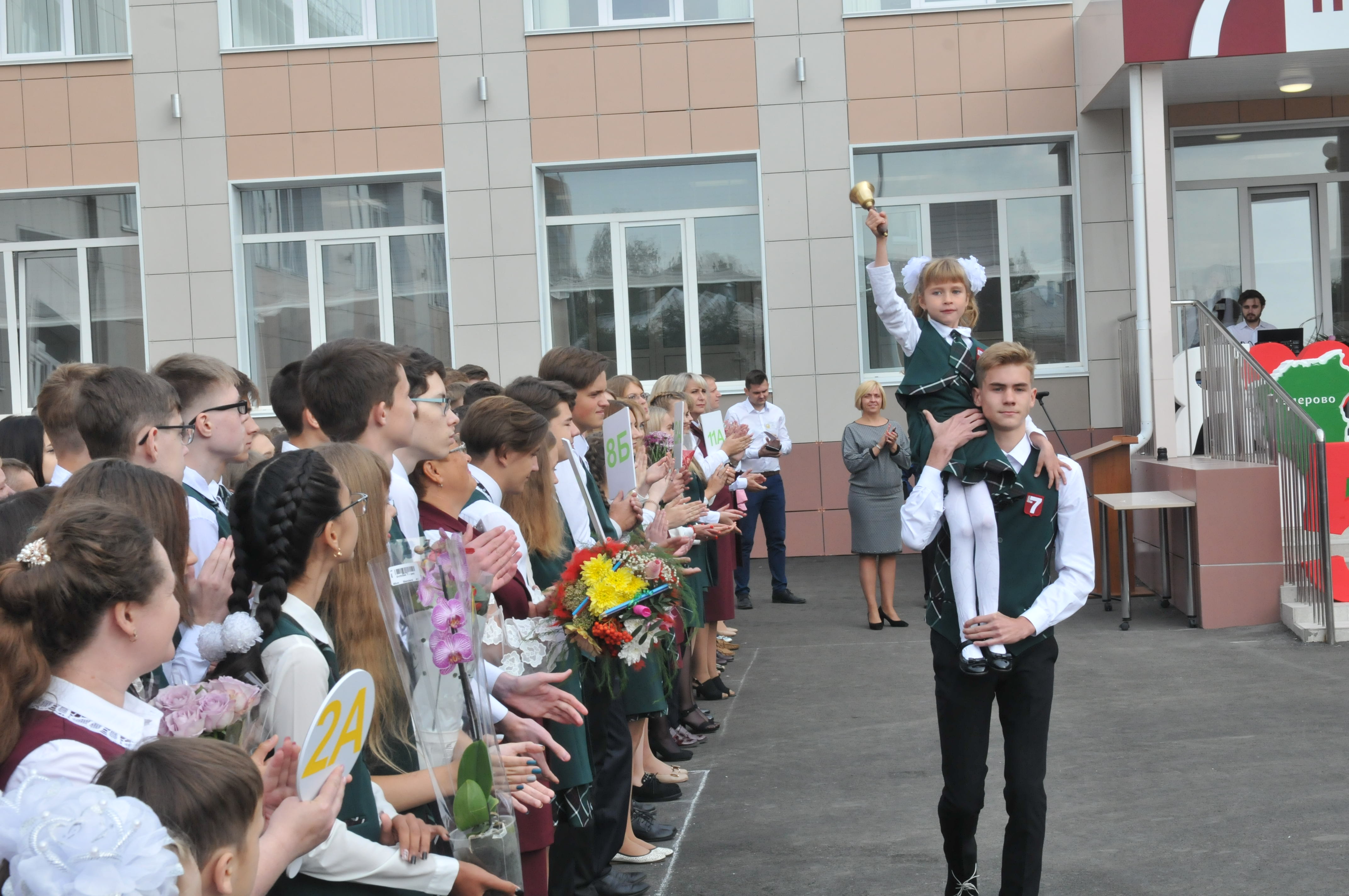 В Кузбассе открылись две школы 