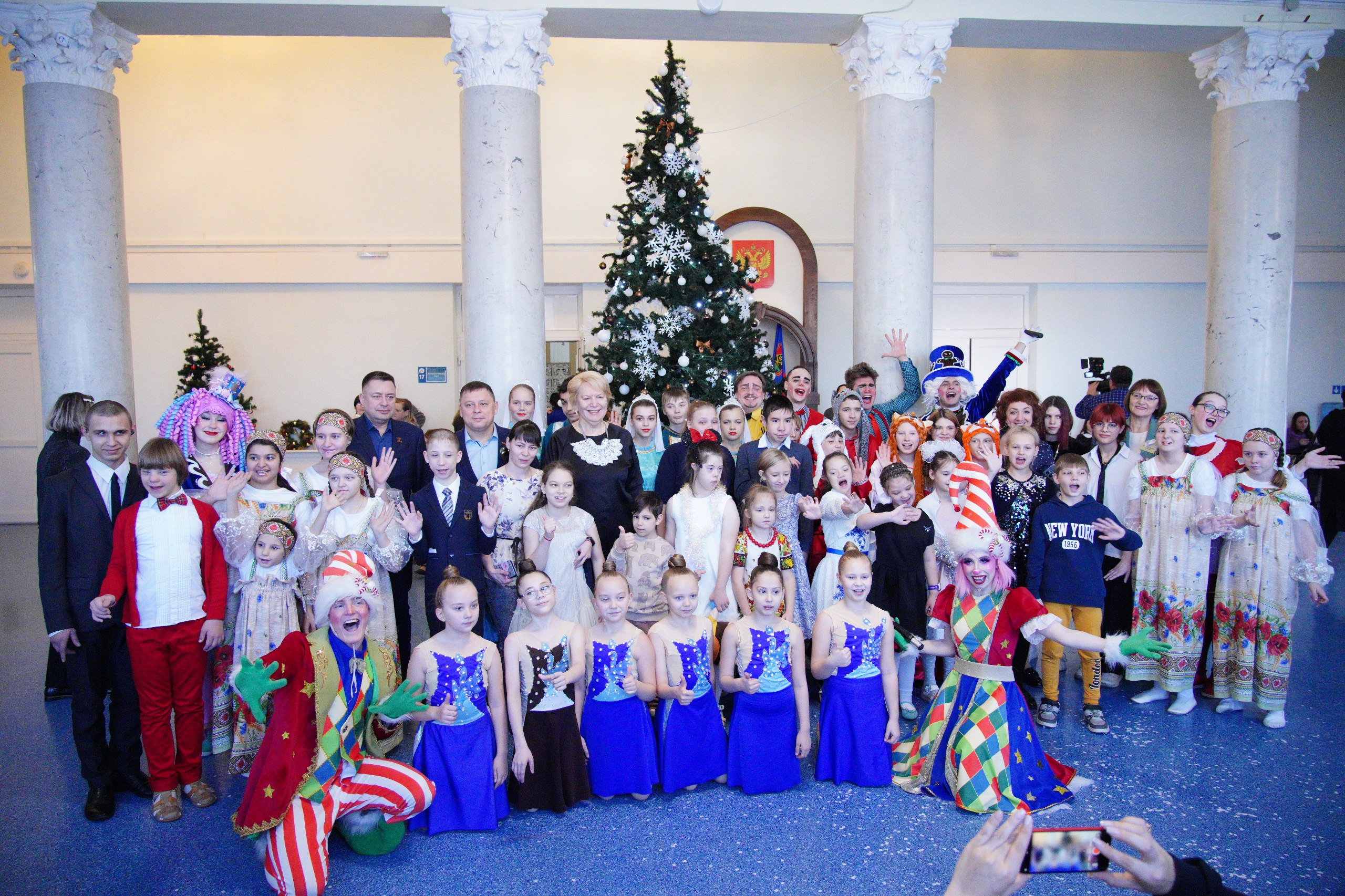 Фестиваль «Рождественские встречи друзей» собрал особенных творческих детей Кузбасса