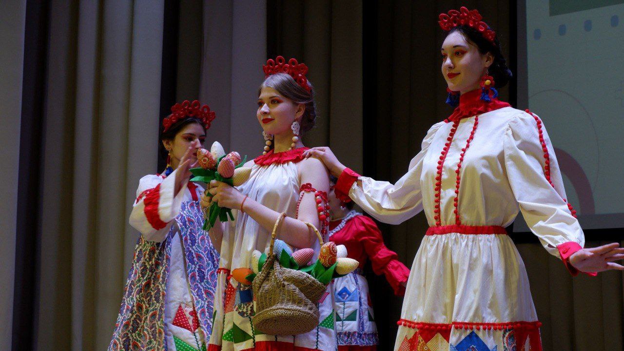 В Кузбассе впервые проходит региональный этап конкурса народной культуры для школьников "Наследники традиций"