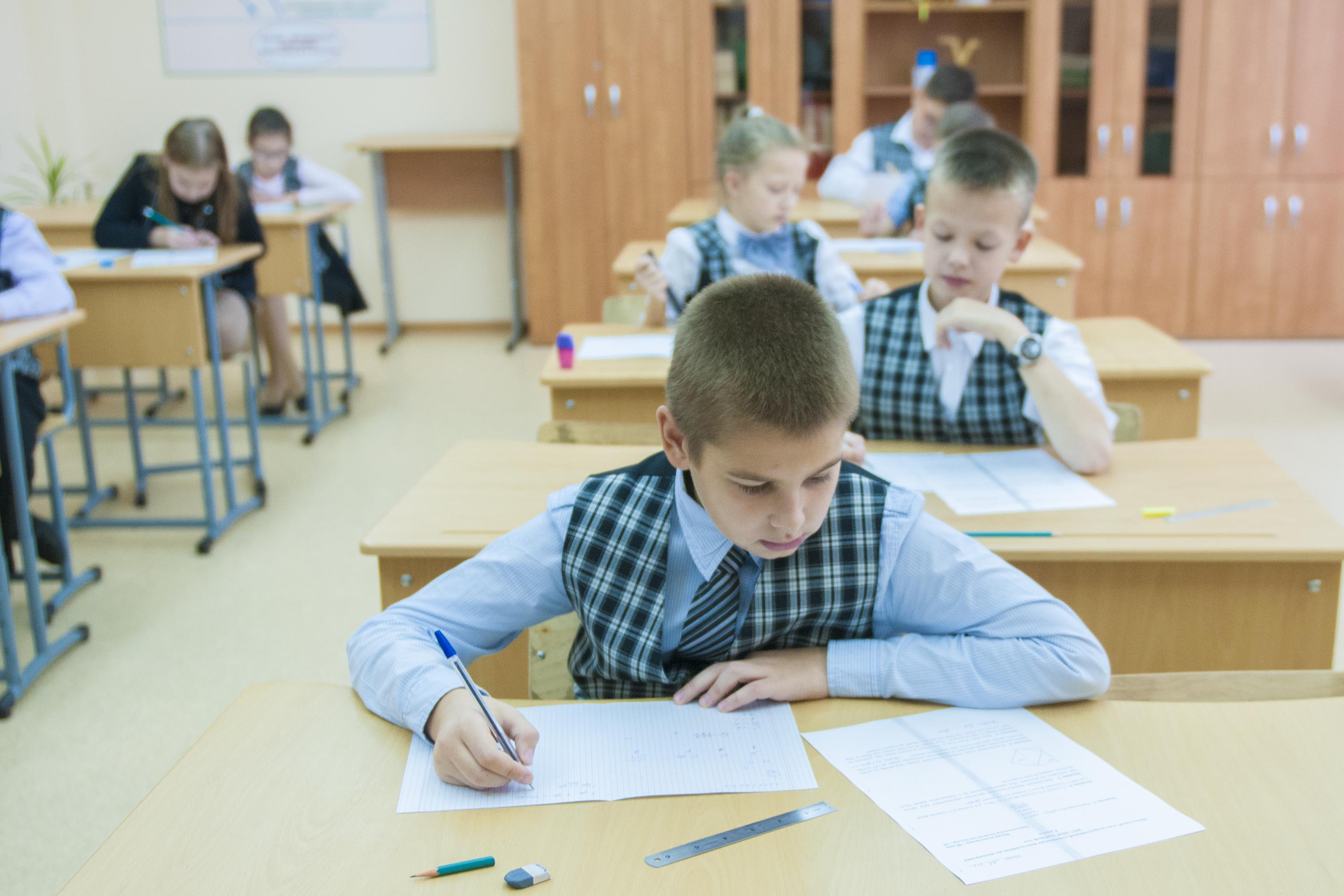 Всероссийские проверочные работы стартовали для школьников 4-8-х классов 