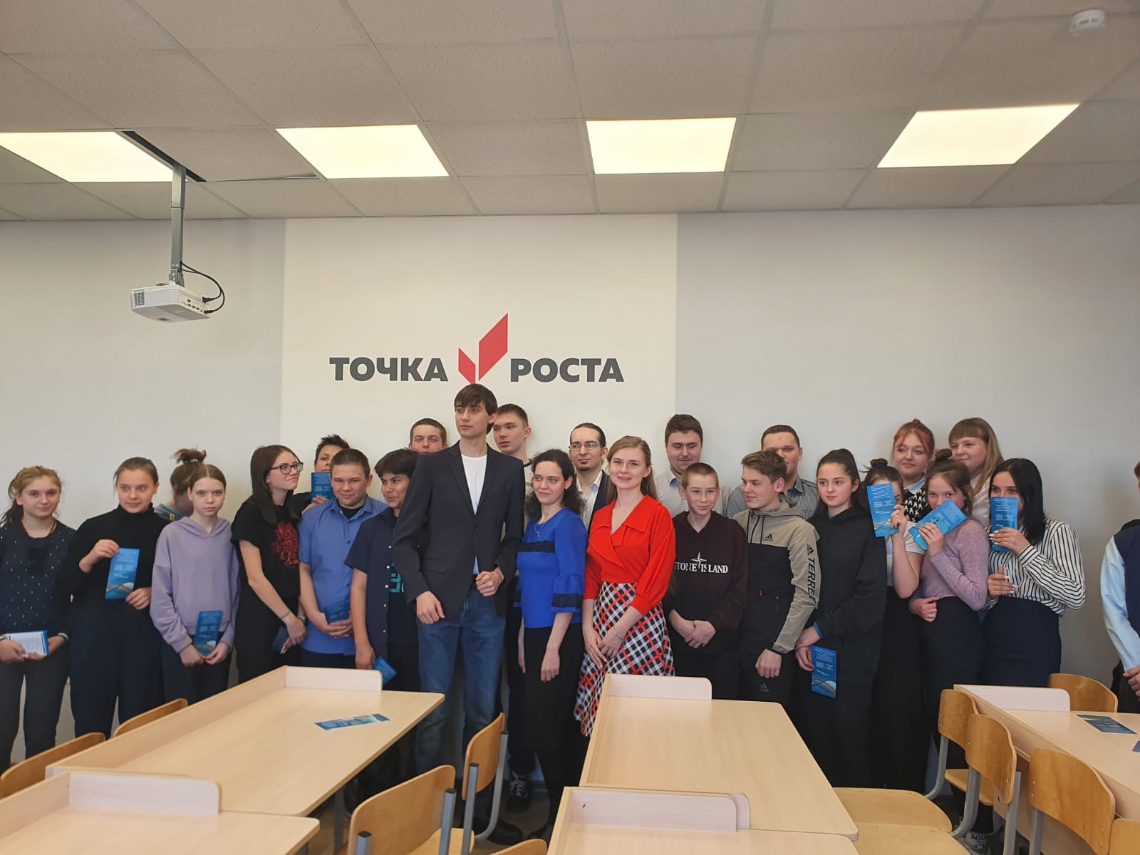 Бригады «Научного десанта» встретились со школьниками из Кемеровского и Новокузнецкого муниципальных округов