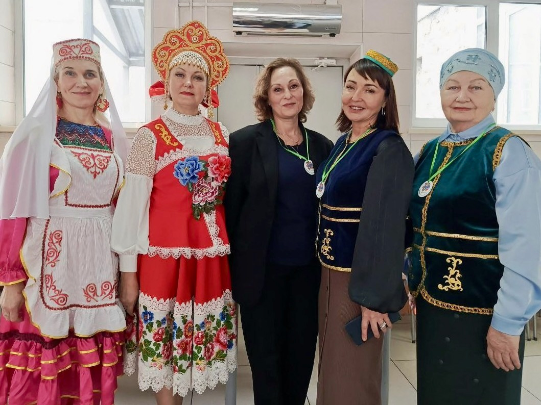 В школе № 1 Ленинска-Кузнецкого открыли музей «Калейдоскоп национальных культур»
