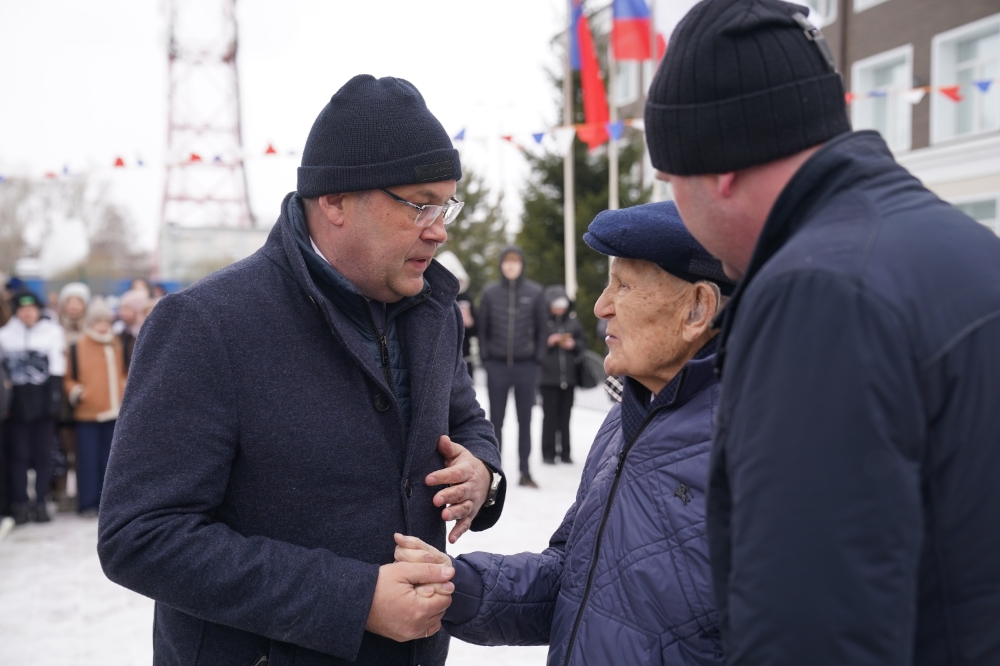 Илья Середюк поздравил Героя Кузбасса Анатолия Терехова со 100-летним юбилеем