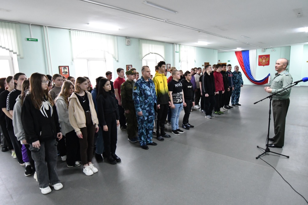 В Кузбассе проходит первая в этом году патриотическая смена «Дети Героев» 
