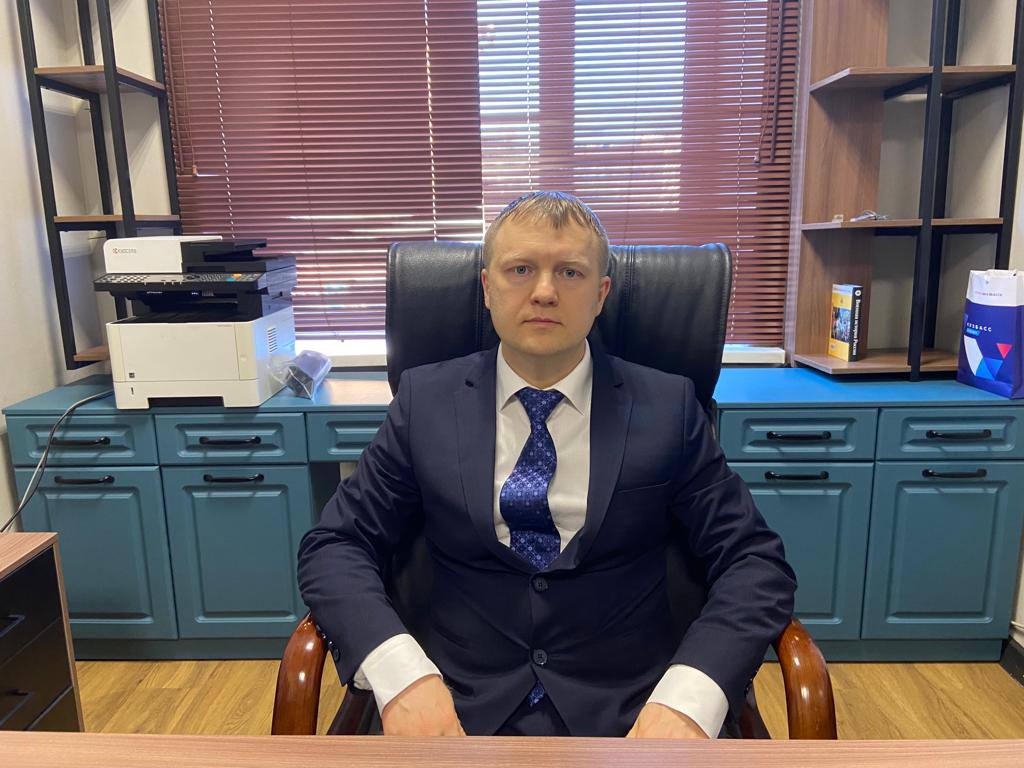 Сегодня, 14 марта, на должность первого заместителя министра образования КуZбасса назначен Александр Александрович Баканов