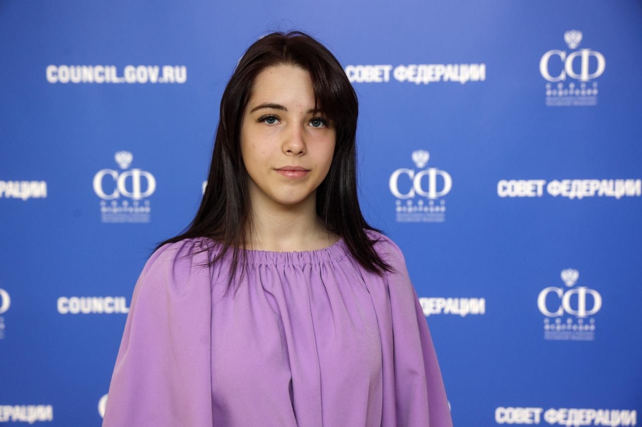 Ульяну Бурдо из Калтана наградили медалью Всероссийского гражданско-патриотического проекта «Дети-герои»