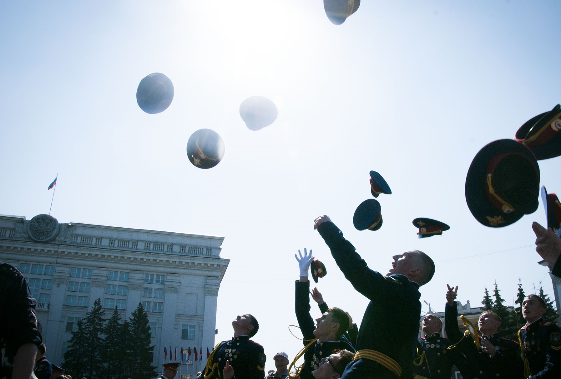 99 кузбасских одиннадцатиклассников получили материальную помощь для подготовки к выпускному балу 
