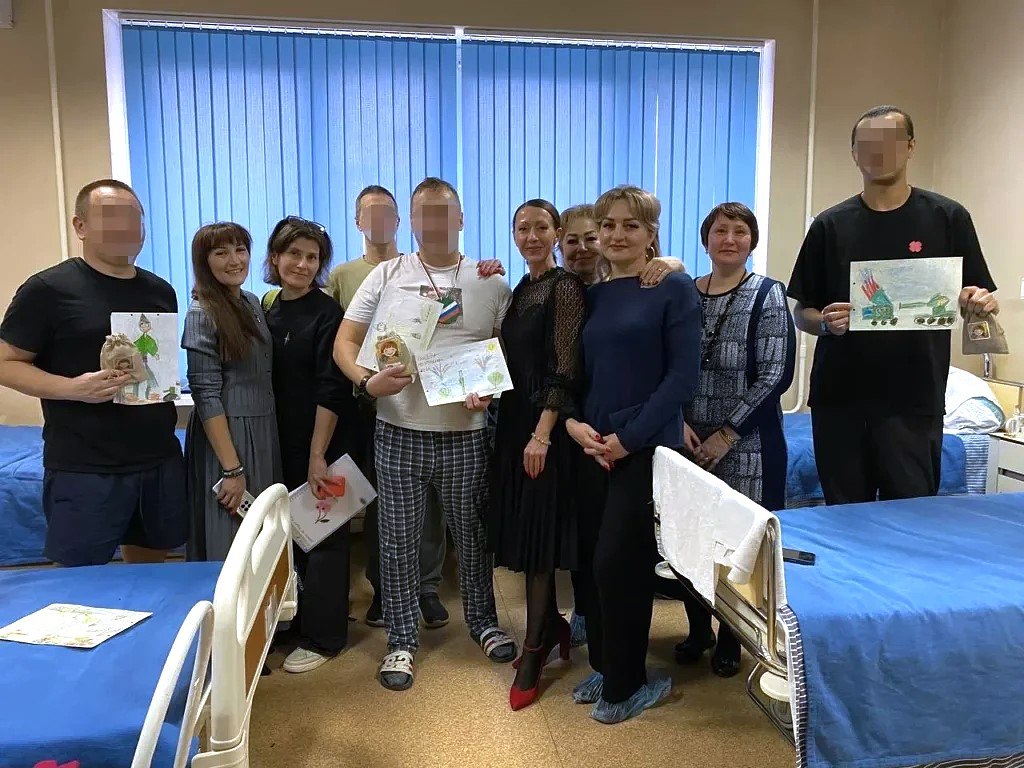 Образовательные организации Кузбасса продолжают отправлять гуманитарную помощь участникам СВО