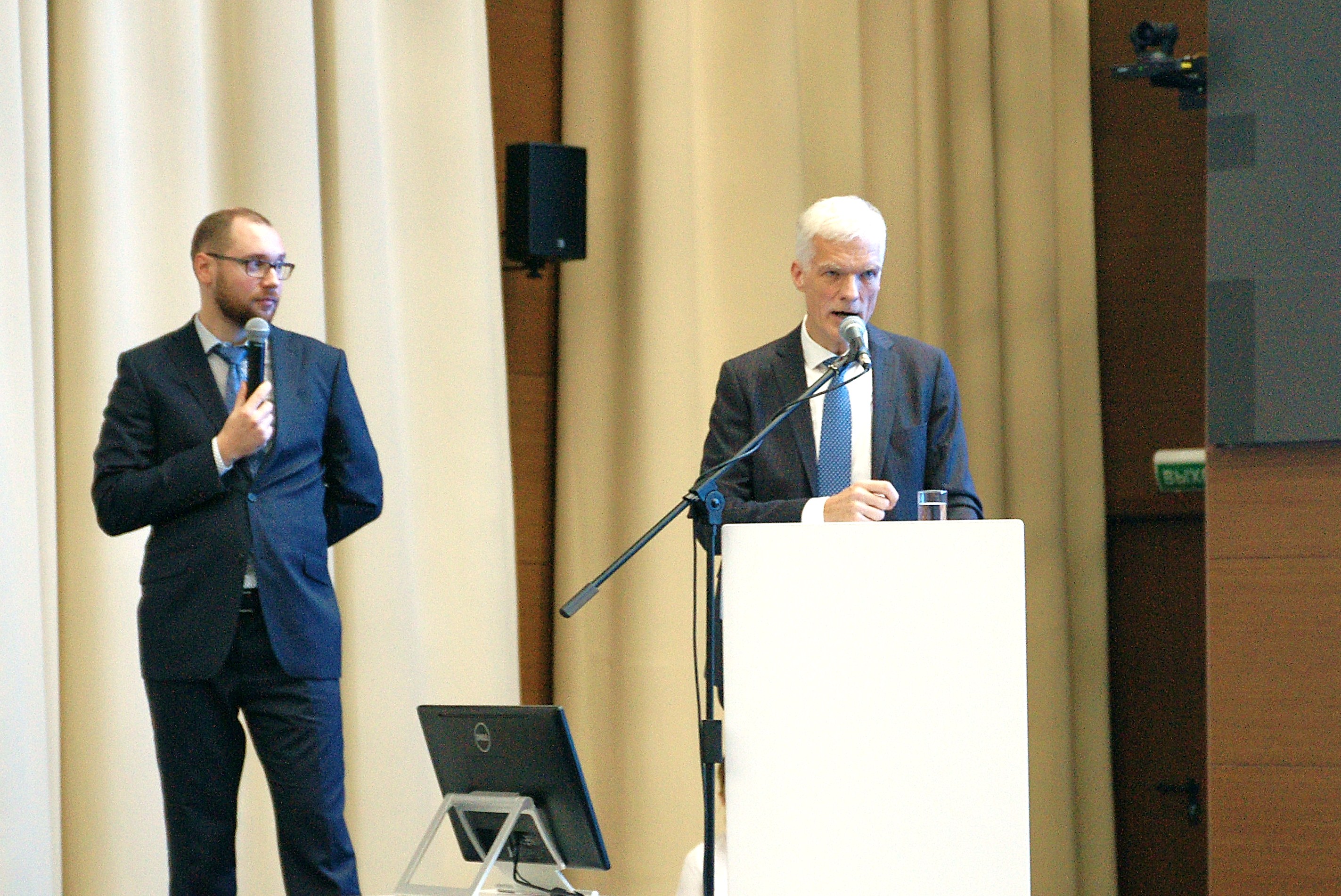 Глава PISA Андреас Шляйхер презентовал свою книгу региональным министрам образования 