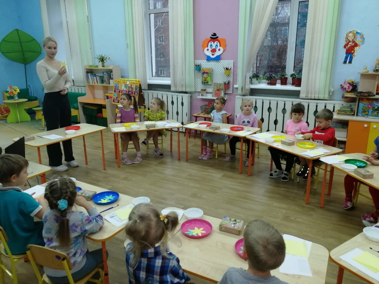 В КуZбассе студенты СПО провели для дошкольников профориентационный урок