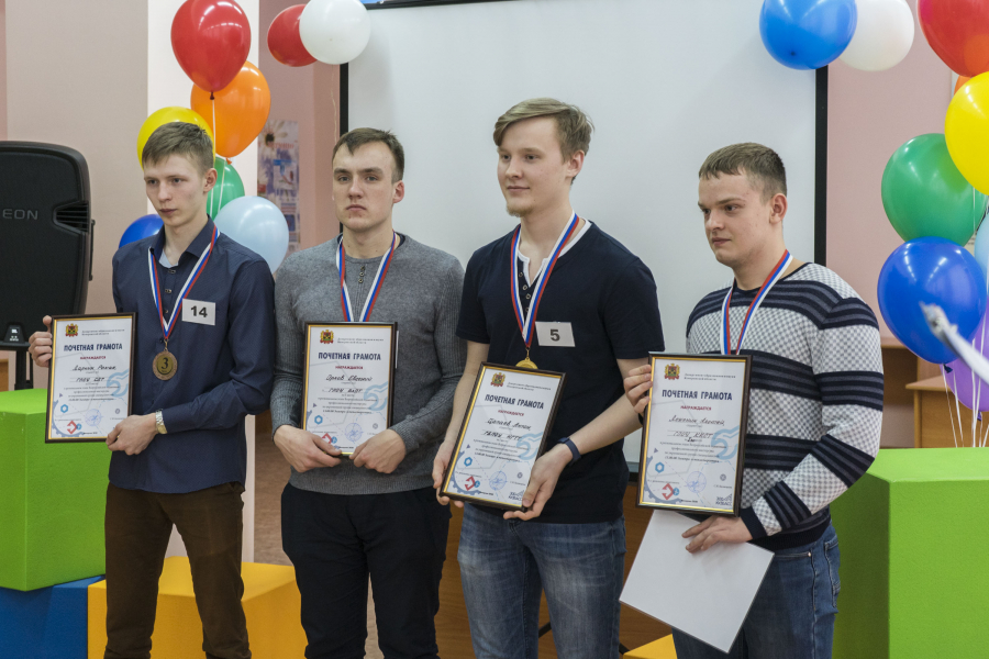 Антон Цапаев стал победителем регионального этапа Всероссийской олимпиады профессионального мастерства среди студентов-электромонтажников