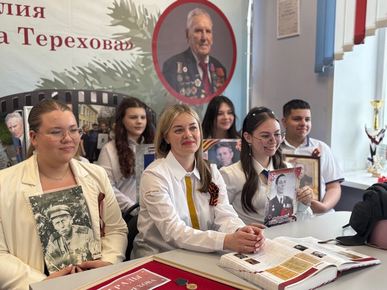 Кузбассовцы поучаствовали в старте Всероссийской патриотической акции «Бессмертный полк: герои рядом с нами»